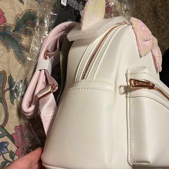 Loungefly Sequin mini backpack - Picture 4 of 5